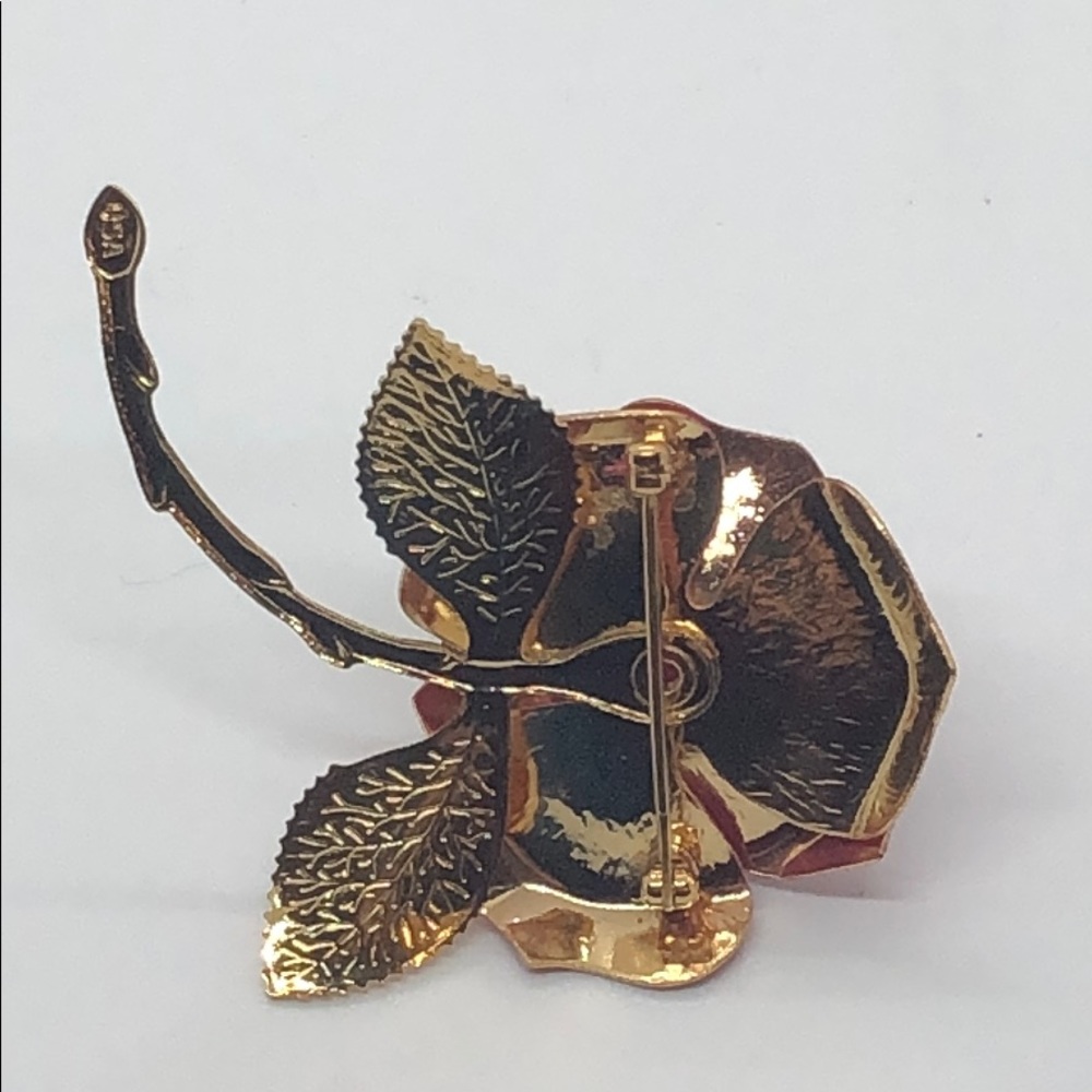 Rose Pearl Brooch - Picture 4 of 4